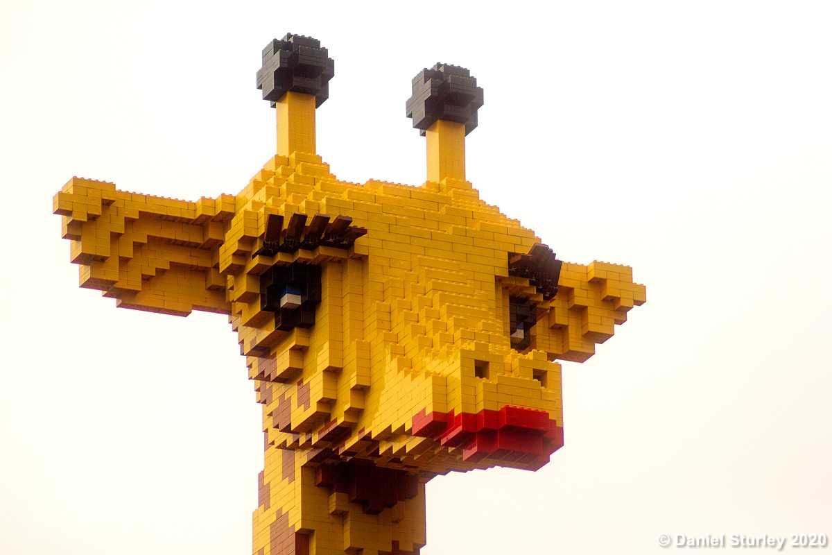 The+Lego+Giraffe+-+Public+Art+in+the+City!